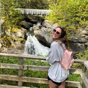 Meet your Posher, Kara